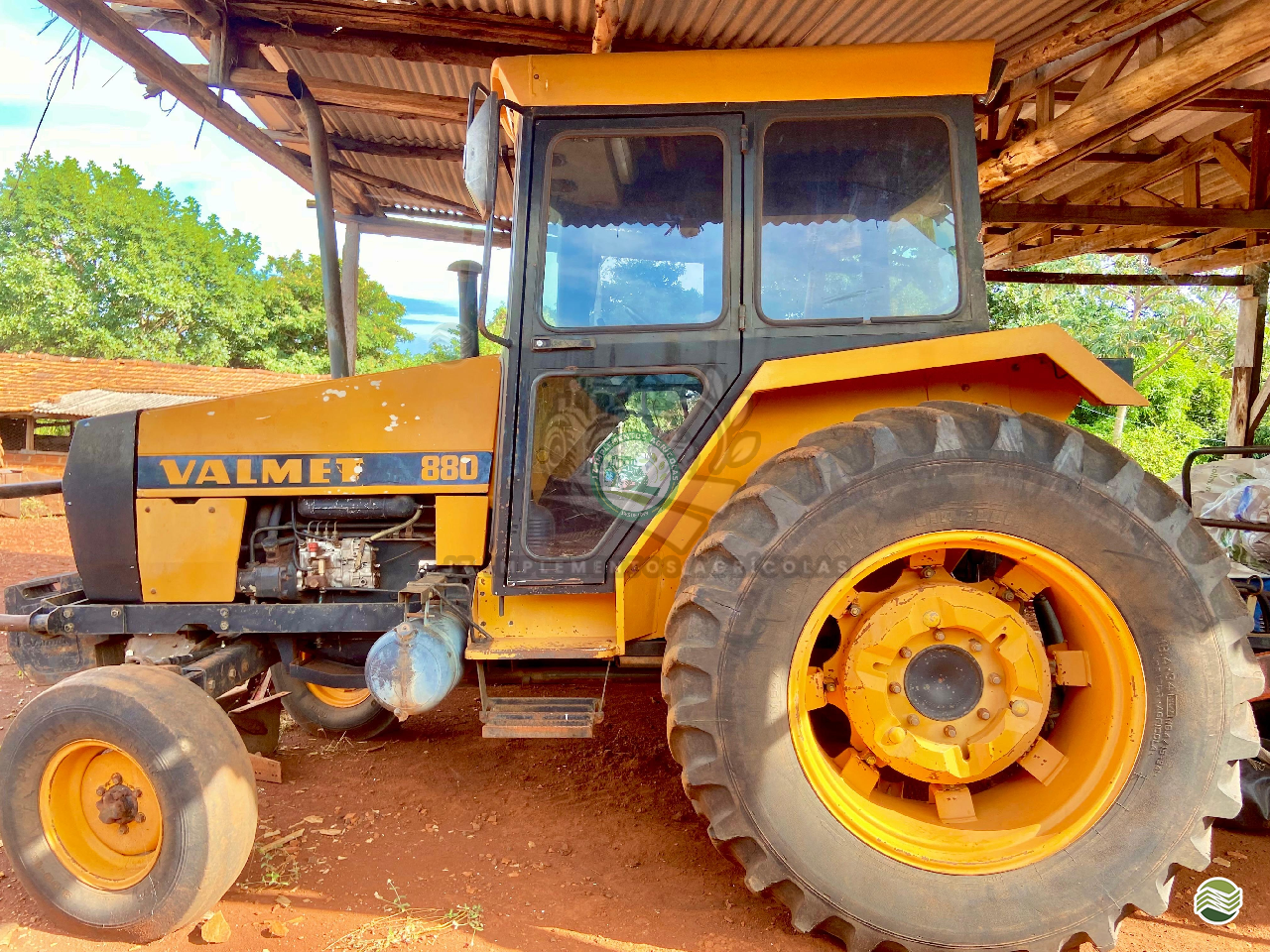 TRATOR VALMET VALMET 880 Tração 4x2 JZ Implementos Agrícolas TOLEDO PARANÁ PR